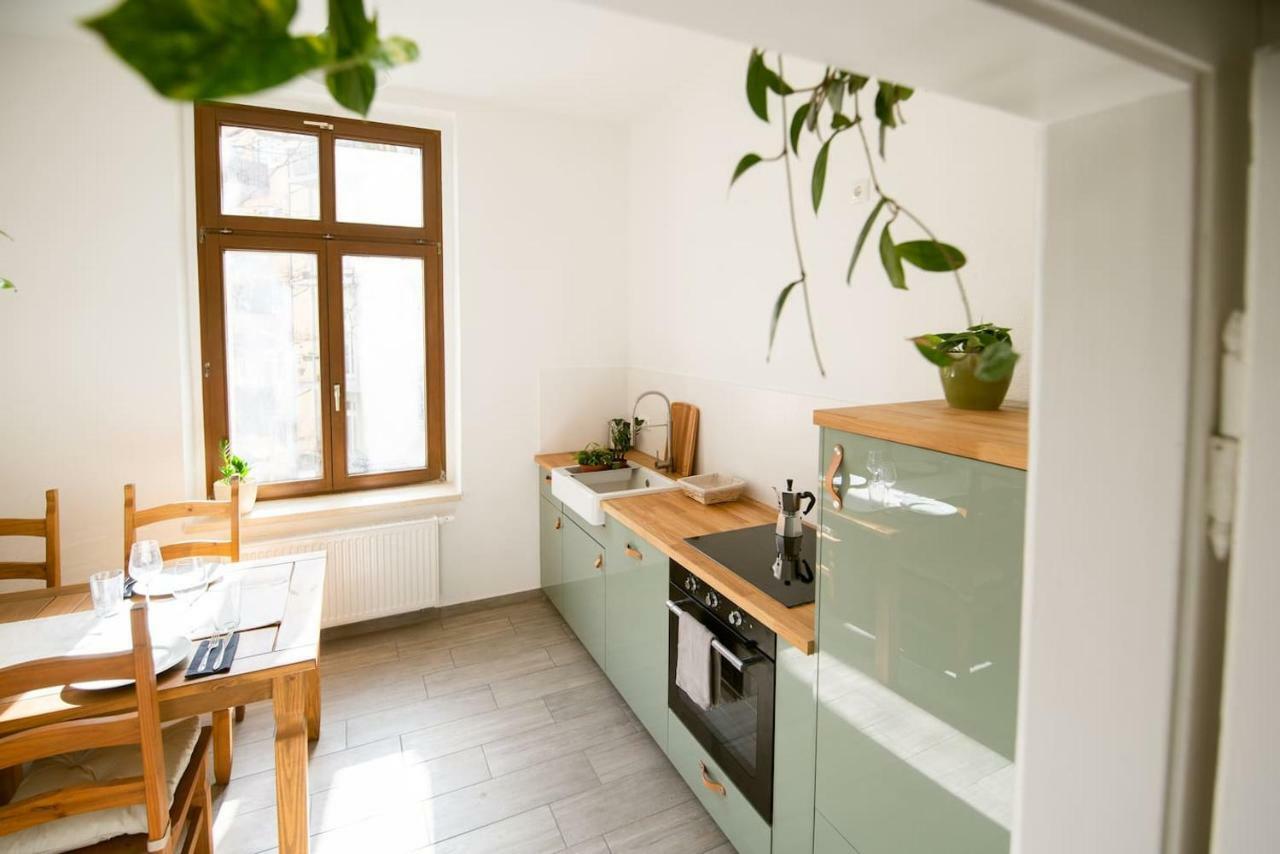 Theleaf - Design Apartment & Cafe Leipzig Luaran gambar