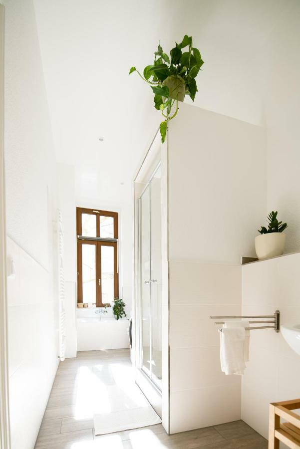 Theleaf - Design Apartment & Cafe Leipzig Luaran gambar